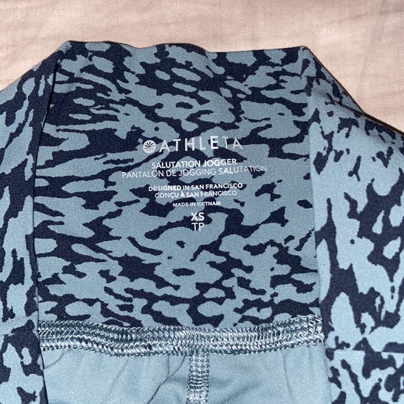 Athleta Salutation Jogger - Picture 4 of 5